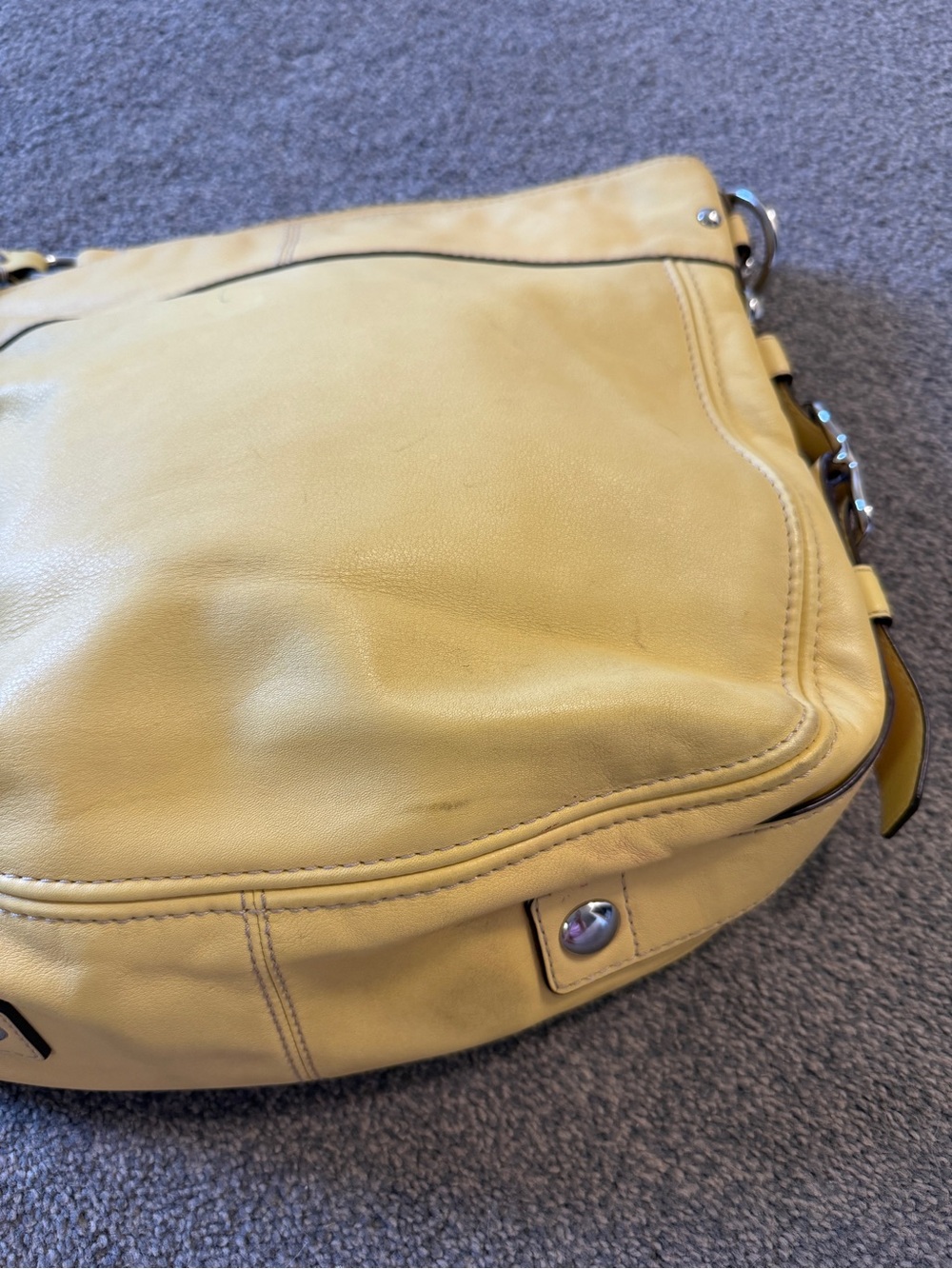Vintage Coach Zoe Large Leather Hobo Buckle Shoulder Bag F12669 in Yellow - Picture 7 of 10